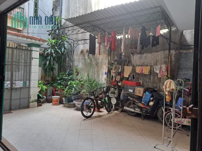 Bán đất hiếm đẹp Cầu Giấy 88m2 mt 6.1m ngõ Quận ủy 10m ra ô tô chỉ đầu 9 tỷ