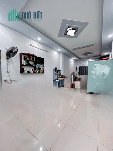 Ô TÔ NGỦ TRONG NHÀ - Đ. PHAN XÍCH LONG, PHÚ NHUẬN - 110M2 (4.6x23 ) ( Không LG & QH ) - 10.x TỶ