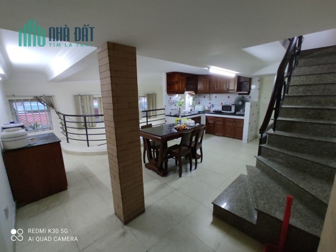 Chính chủ cần cho thuê căn nhà gần công viên phần mềm Quang Trung (300m)