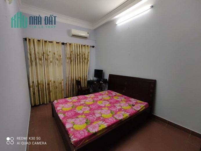 Chính chủ cần cho thuê căn nhà gần công viên phần mềm Quang Trung (300m)