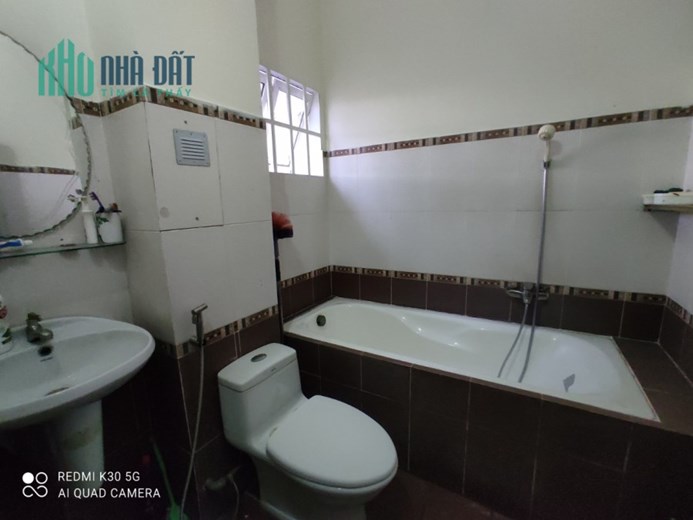 Chính chủ cần cho thuê căn nhà gần công viên phần mềm Quang Trung (300m)