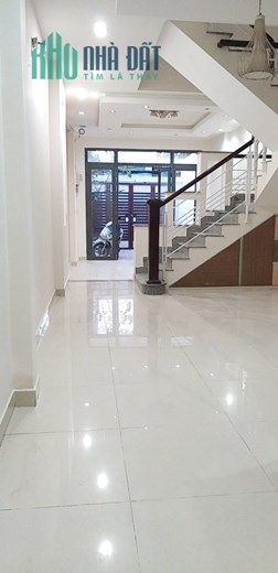 Cho thuê NNC hẻm ô tô đường Âu Dương Lân P2Q8. Giá 17 triệu