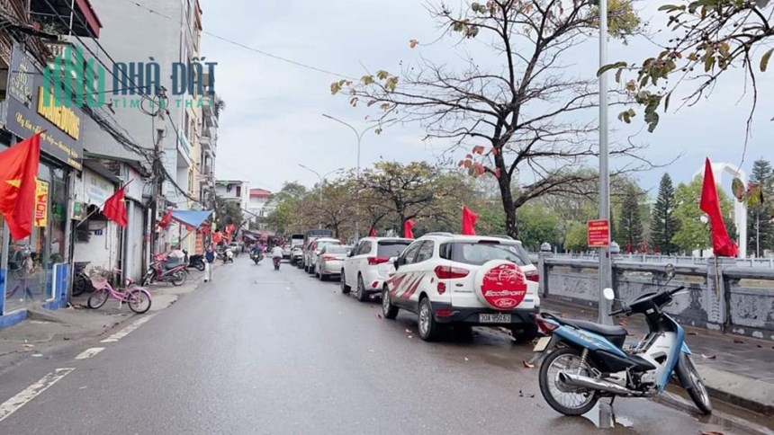 ĐỘC LẠ BẮC TỪ LIÊM - GARA Ô TÔ - KINH DOANH - NHÀ SIÊU ĐẸP, MỚI - NGÕ THÔNG