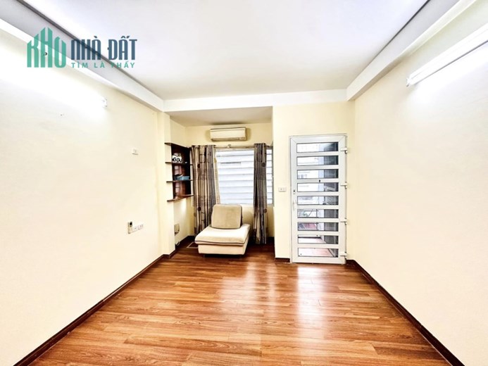 Bán nhà Nam Dư, Hoàng Mai 58m2*4 Tầng giá 3.5 Tỷ ô tô đỗ