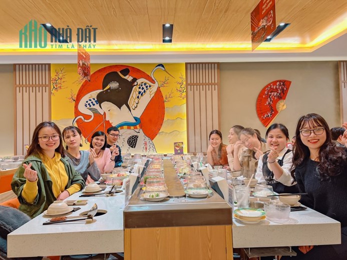 [ GÓC SANG NHƯỢNG ]  Mình cần sang nhượng nhà hàng Lẩu Băng Chuyền YumYum địa chỉ " số 1 Nguyễn