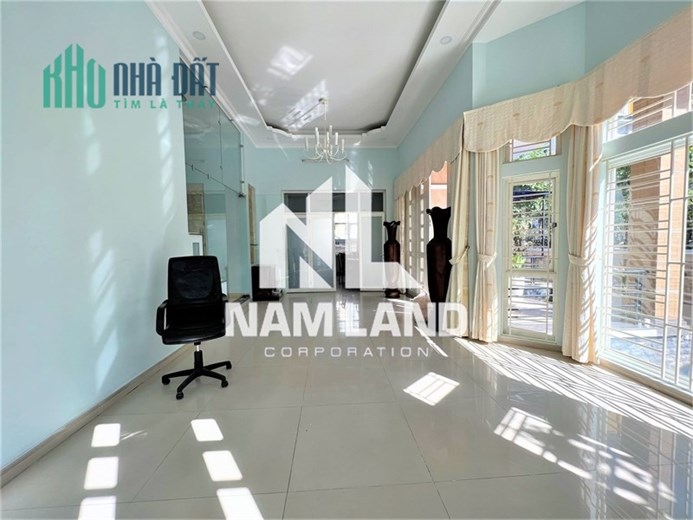 Villa ven sông SG, đường Nguyễn Văn Hưởng, Thảo Điền, Quận 2