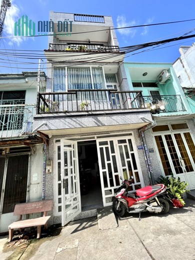 Nhà 3 lầu mà giá chỉ 3tỷ480 bớt lộc hẻm xe hơi 184 Lê Đình cẩn