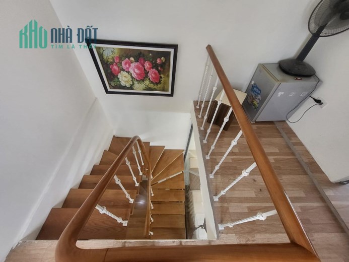 Bán nhà Minh Khai, Hai Bà Trưng, mặt ngõ kinh doanh, oto, gần phố, 23m, 3T hơn 3 tỷ
