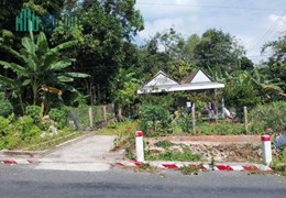 Bán nhà mặt tiền và đất thổ cư đường lên chùa Vạn Linh núi Cấm