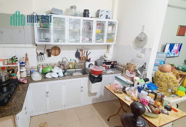 HIẾM CẦU GIẤY – NHÀ DÂN XÂY KCBT CHẮC CHẮN – Ô TÔ – AN NINH TỐT
*4 TẦNG – 35M, 4.05 TỶ