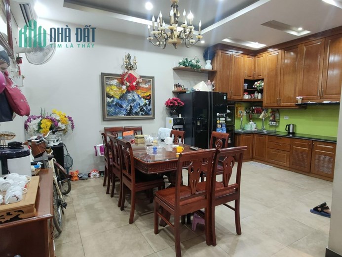 Bán nhà Lò Đúc, Hai Bà Trưng 40m, 5 tầng, lô góc, nhà đẹp, 15m ra phố, ở vip.