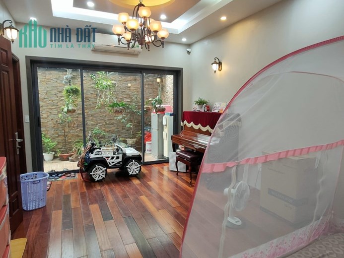 Bán nhà Lò Đúc, Hai Bà Trưng 40m, 5 tầng, lô góc, nhà đẹp, 15m ra phố, ở vip.