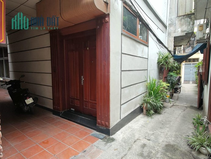Bán nhà Lò Đúc, Hai Bà Trưng 40m, 5 tầng, lô góc, nhà đẹp, 15m ra phố, ở vip.