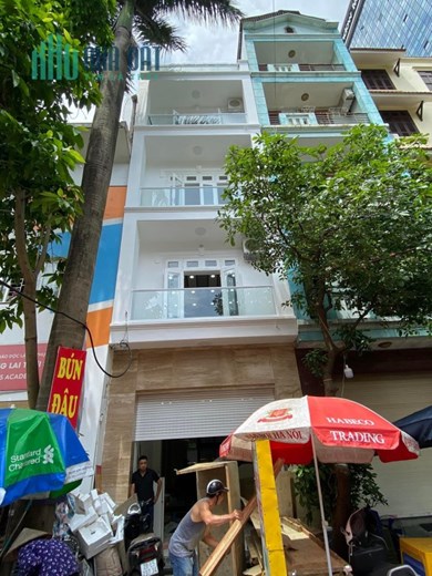 130m 8 Tầng Lô Góc. Tòa Nhà Dịch Vụ Kết Hợp Kinh Doanh Tuyệt Vời. Chủ Thiện Chí Bán Nhanh.