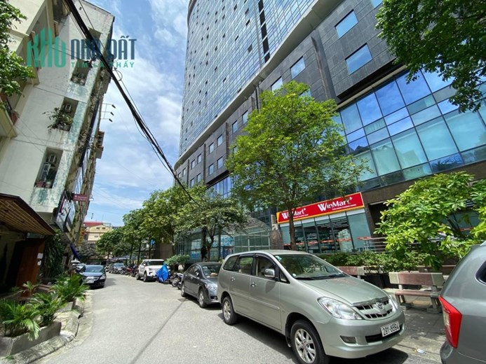 130m 8 Tầng Lô Góc. Tòa Nhà Dịch Vụ Kết Hợp Kinh Doanh Tuyệt Vời. Chủ Thiện Chí Bán Nhanh.