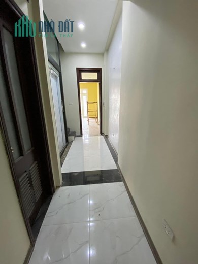 130m 8 Tầng Lô Góc. Tòa Nhà Dịch Vụ Kết Hợp Kinh Doanh Tuyệt Vời. Chủ Thiện Chí Bán Nhanh.