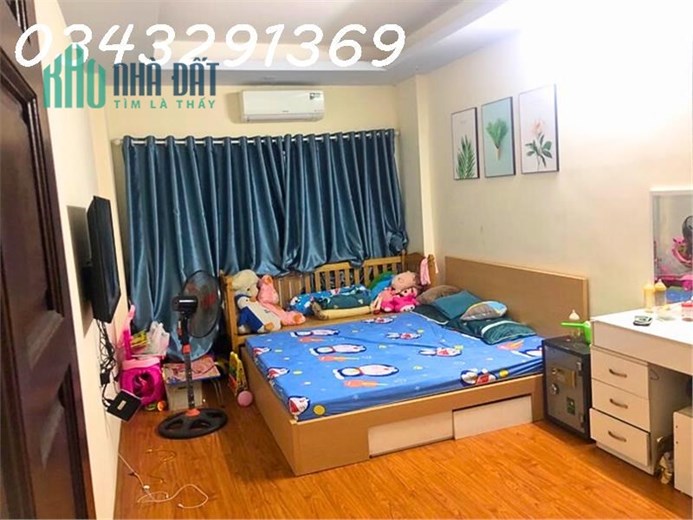 5 tỷ Bán Nhà 48m2, Đường Bưởi, Ngay gần Công viên Thủ Lệ.