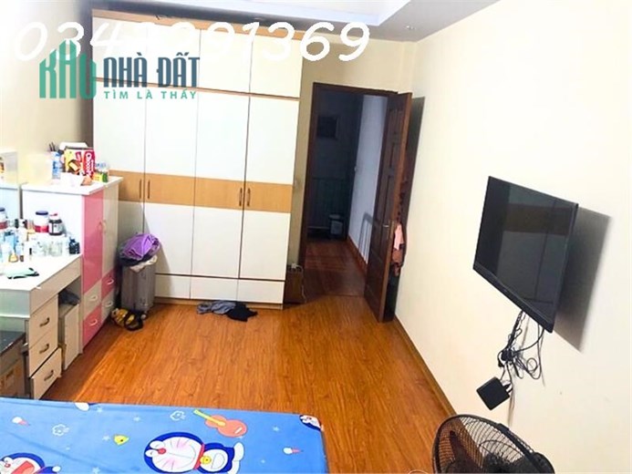 5 tỷ Bán Nhà 48m2, Đường Bưởi, Ngay gần Công viên Thủ Lệ.