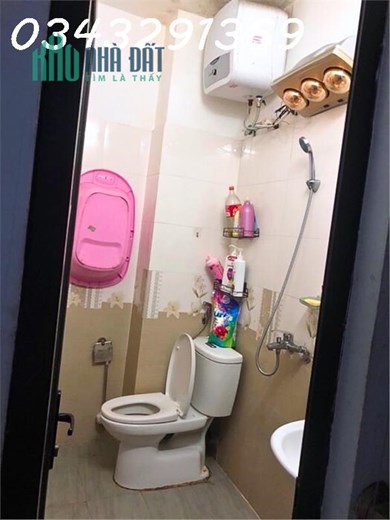 5 tỷ Bán Nhà 48m2, Đường Bưởi, Ngay gần Công viên Thủ Lệ.