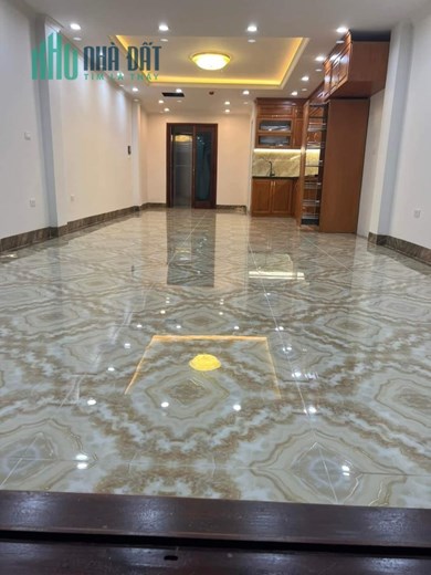 Chủ Cần Bán Gấp Nhà lô góc Tôn Thất Tùng, Đống Đa, trước nhà ô tô tránh, văn phòng 61m2 x7tx15,2ty