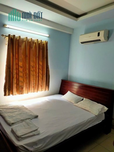 KHÁCH SẠN 7 TẦNG PHAN VĂN HỚN TRƯỜNG CHINH -THUÊ 100 TRIỆU THÁNG