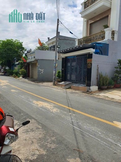 NHÀ TÂN XUÂN -TRUNG CHÁNH SONG HÀNH-MẶT TIỀN KINH DOANH - ĐƯỜNG NHỰA -160M NHỈNH 6 TỶ.