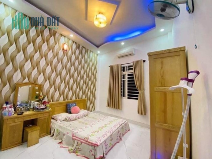 NHÀ KẾ BÊN HIMLAM, QUẬN 7, NHÀ MỚI ĐẸP, 4.3X22,m,  LỘ 4m, 15m RA LỘ Ô TÔ, CHỈ NHỈNH 5 TỶ