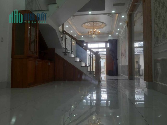 Bán Nhà Vị Trí VIP Đường 32, 90mz, 4 Tầng,4m x 23m, 7 tỷ, Linh Đông, Thủ Đức.