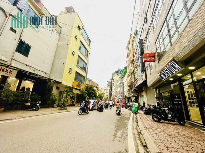 NHÀ MẶT PHỐ LONG BIÊN - VỈA HÈ - LÔ GÓC - NGÃ TƯ- KINH DOANH - THANG MÁY - 7 TẦNG.