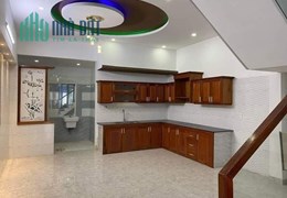Gia đình cần bán nhà 2 tầng 2 mê mặt tiền đường Tôn Đản, Cẩm Lệ