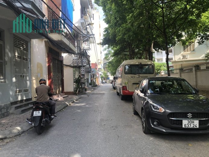 BÁN GẤP LÔ ĐẤT THÔNG SỐ ĐẸP - LÔ GÓC - Ô TÔ ĐỖ CỬA – SÁT MẶT NGÕ – GẦN MẶT PHỐ NGUYỄN VĂN CỪ.