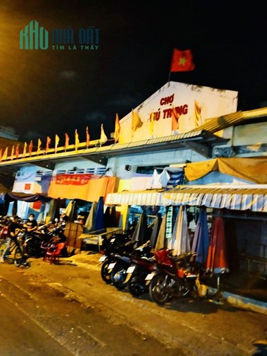 NGAY CHỢ PHÚ TRUNG - NHÀ 53M 2 TẦNG GIÁ CHỈ NHỈNH 3 TỶ