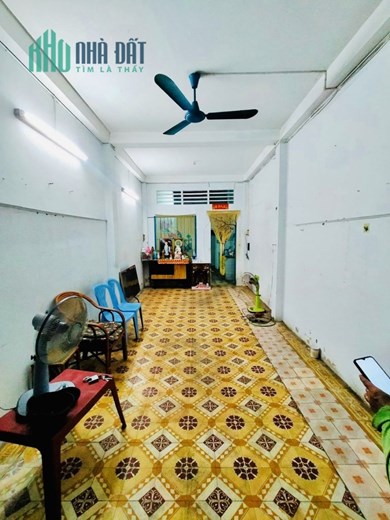 NGAY CHỢ PHÚ TRUNG - NHÀ 53M 2 TẦNG GIÁ CHỈ NHỈNH 3 TỶ