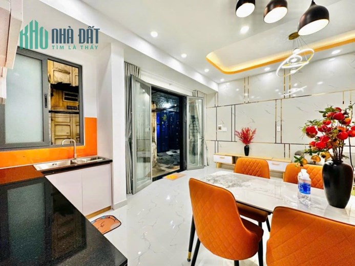 Nhà đẹp tặng hết nội thất sịn trung tâm Bình Thạnh, ngang hiếm 5.5m