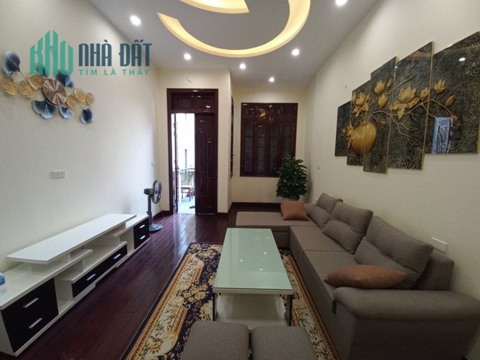 NHÀ ĐẸP TRUNG TÂM PHỐ BỒ ĐỀ, GARA Ô TÔ, NHÀ MỚI ĐẸP, AN SINH ĐỈNH.