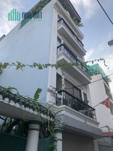 bán nhà lô góc Ngọc Lâm-Nguyễn Văn Cừ, 65m² x 5tầng, gara, full nội thất