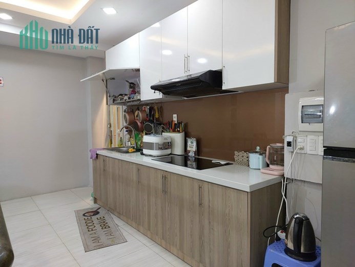 Cho thuê phòng đẹp full nội thất tại Lê Văn Sỹ, Phường 13, Quận 3, Tp Hồ Chí Minh