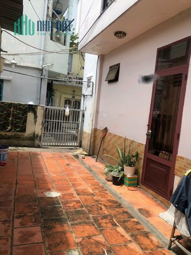 CHO THUÊ nhà 2 tầng HXH CMT8 Quận 10 – Giá thuê 13 triệu/tháng 2PN 3WC gần công viên Lê Thị Riêng
