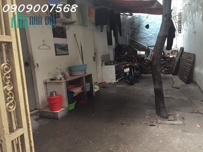 Cơ hội đầu tư đất vàng - Bán đất tặng nhà Phố Thái Thịnh, DT 304m2, MT 10m, 2 Tầng cũ giá 22,5 tỷ
