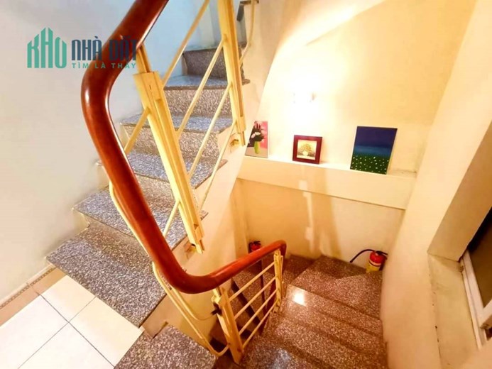 Đội Cấn Ba Đình ngõ thông KD ô tô đỗ hàng hiếm DT 40m
