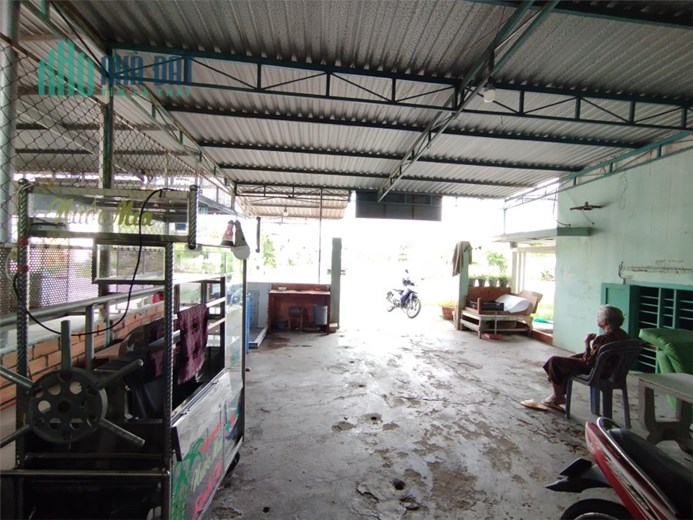 Bán gấp nhà phố Võ Văn Tần, TP Phan Thiết, kinh doanh sầm uất (miễn TG và báo mạng)