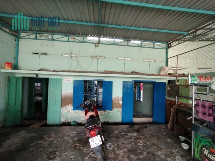 Bán gấp nhà phố Võ Văn Tần, TP Phan Thiết, kinh doanh sầm uất (miễn TG và báo mạng)