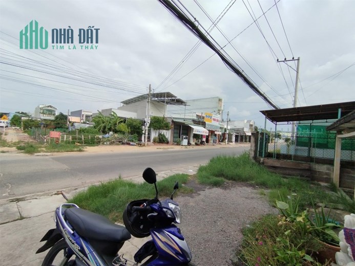 Bán gấp nhà phố Võ Văn Tần, TP Phan Thiết, kinh doanh sầm uất (miễn TG và báo mạng)