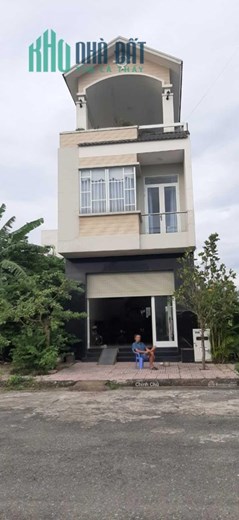 Chính chủ cho thuê nhà nguyên căn 1 trệt 2 lầu.Đường D4