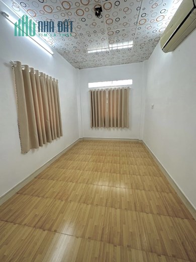 CHO THUÊ nhà 3 tầng Hai Bà Trưng Quận 3 – Giá thuê 13 triệu/tháng 2PN 2WC gần cầu Kiệu khu an ninh
