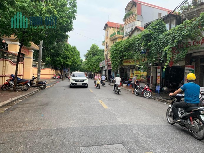 Bán nhà MP Hoàng Văn Thái 70m, 8 tầng thang máy, hiếm nhà bán, kinh doanh sầm uất.