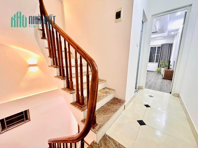 BÁN GẤP 3.4 TỶ!! Ngõ 207 Xuân Đỉnh-20m ra ô tô tránh-2 thoáng 36m2x4T