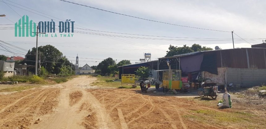 CHÍNH CHỦ CẦN BÁN Lô Đất Đẹp Vị Trí Đắc Địa Tại Trung Tâm Thị trấn Cam Đức, Huyện Cam Lâm