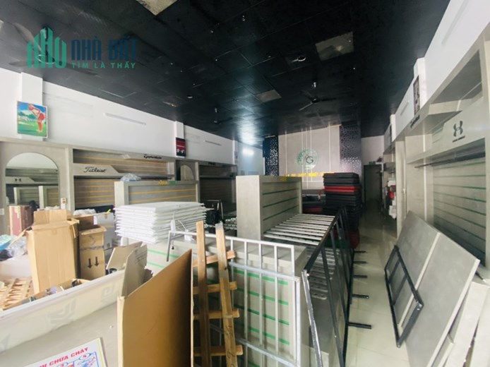 Cho thuê nhà đường Phan Chu Trinh, Khai Quang, Vĩnh Yên 160m2, giá : 12tr