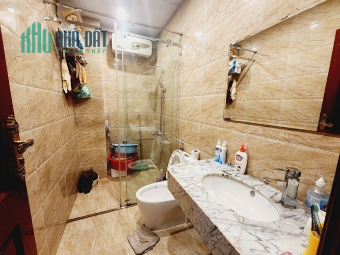 Bán nhà đẹp Thái Hà 35m2 x 4 tầng, mt 5m, oto đỗ cửa, 2 thoáng, 4.5 tỷ
